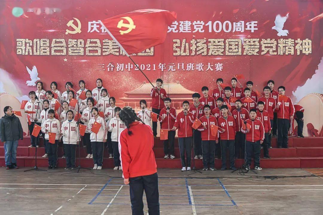 逃离昏暗下的小村