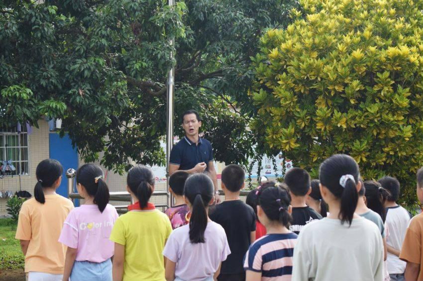 《浪姐3》五公再现抱团场面，为什么薛凯琪拒加入王心凌组？游戏画面